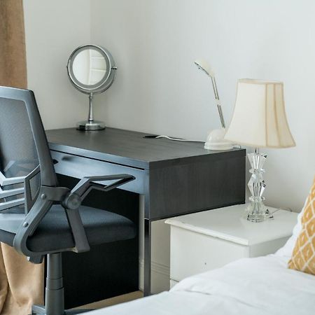 Crossharbour Canary Wharf 2 Bed Duplex Apartment Londres Exterior foto